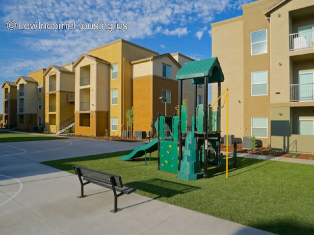 Arbor Creek Family Apartments 8340 Elk Grove Florin Road Sacramento Ca 95829 Lowincomehousing Us