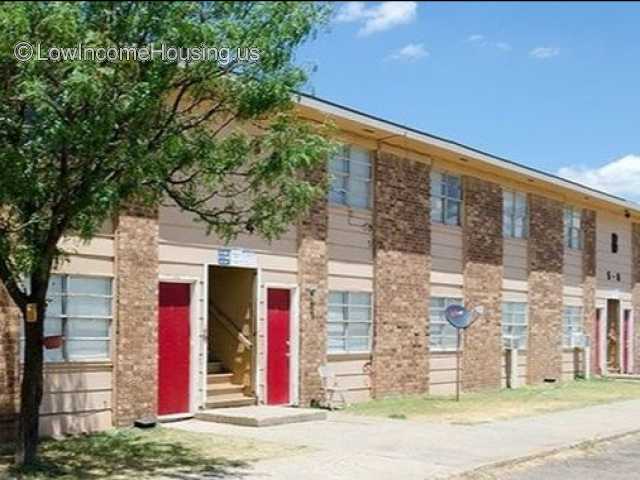 Hilltop Apartments in Lubbock