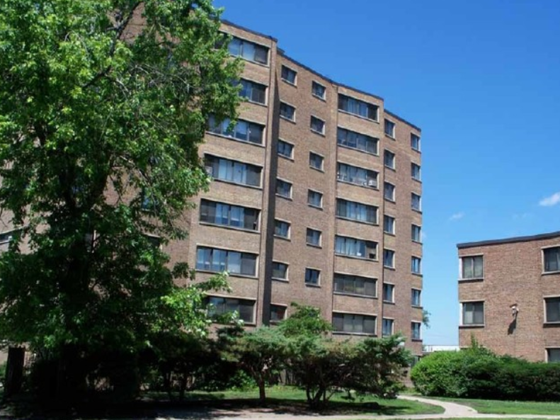 Parkway Gardens Apartments 6415 S Calumet Ave Chicago Il 60637