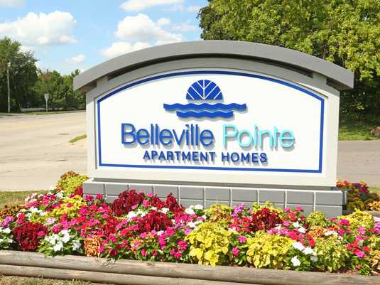 Belleville Pointe Apartments