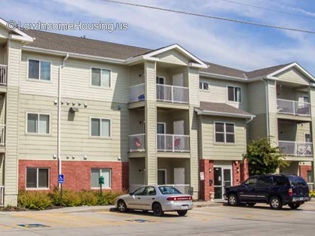 Maple Park Apartments - Council Bluffs