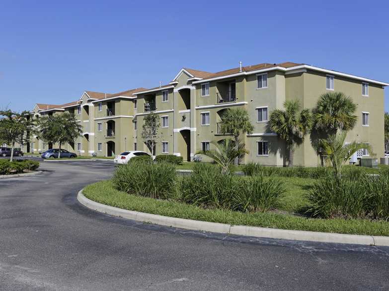 Tuscany Lakes Apartments