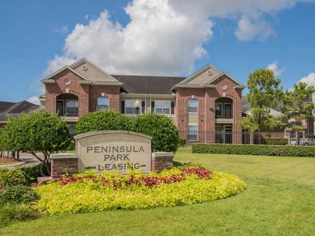 Penninsula Park Apartments