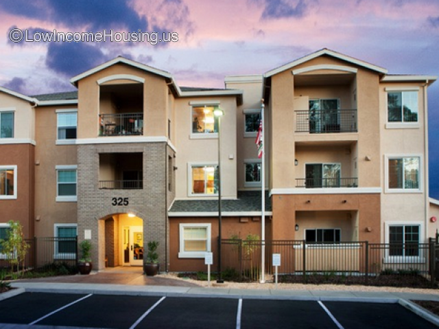 Petaluma Ca Low Income Housing And Apartments Vintage Cau Ii Senior Apartments