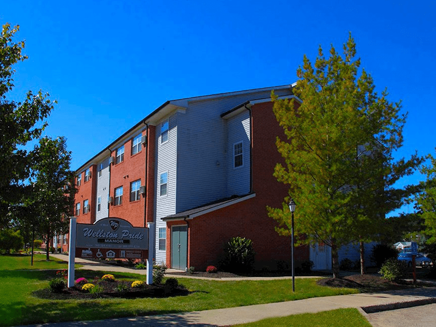 Wellston Pride Manor Apartments 4 W Broadway St, Wellston, OH 45692