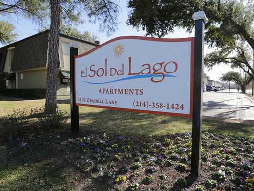 El Sol Del Lago Apartments