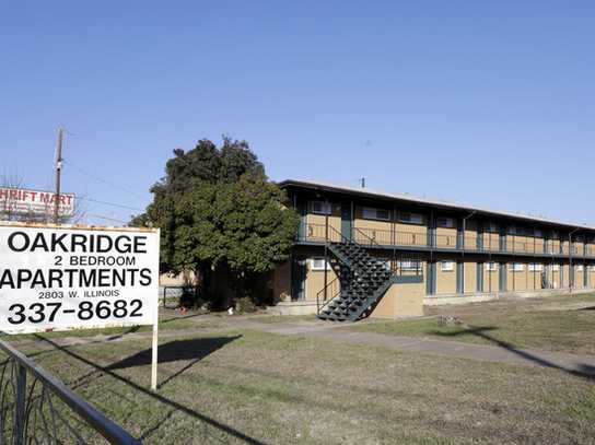 Oakridge Apartments