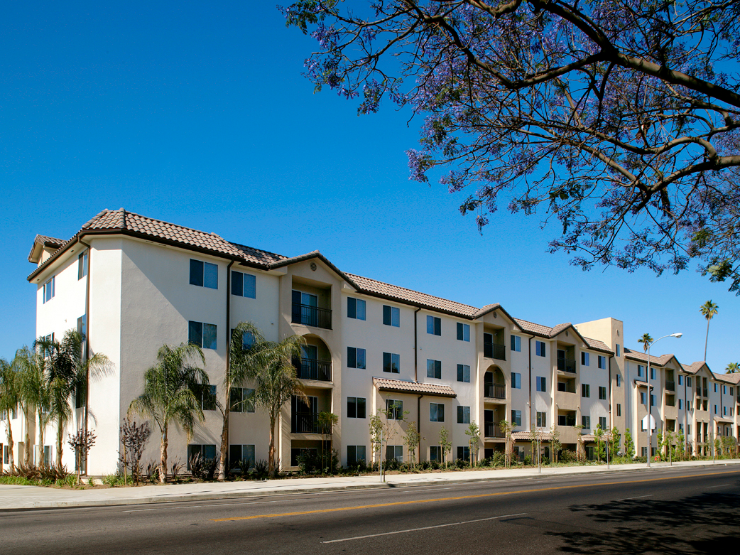 St Andrews Arms Apartments 1511 S Pl Los Angeles Ca Blog 1
