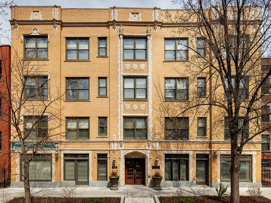 Wicker Park Neighborhood, Chicago, Illinois Low Housing