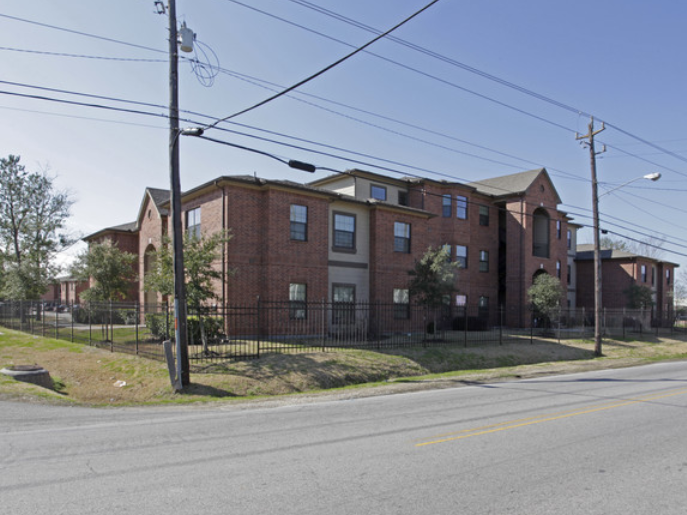 Little York Villas 3111 W Little York Rd, Houston, TX 77091